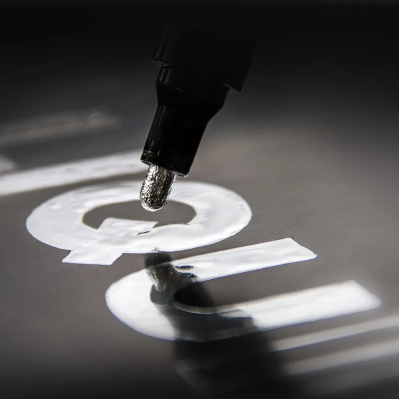 CHROME MARKER Molotow LIQUID CHROME 1MM