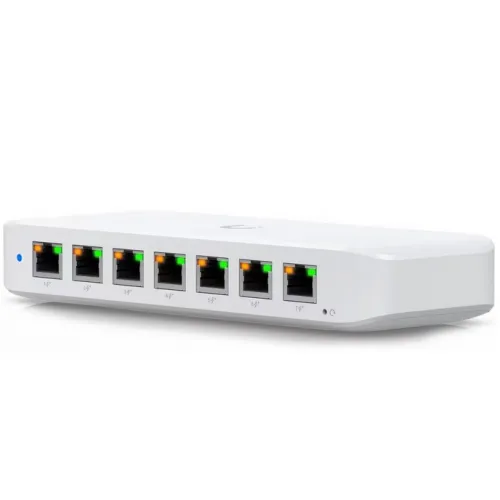 UBIQUITI 8 PORT GBE SWITC USW-ULTRA, dimensiuni: 203 x 76 x 33 mm, Greutate: 320g, Interfata: 8 x 10/100/1000Mbps, 7 porturi POE, Capacitate Switch: 16Gbps, Buget POE 42W.